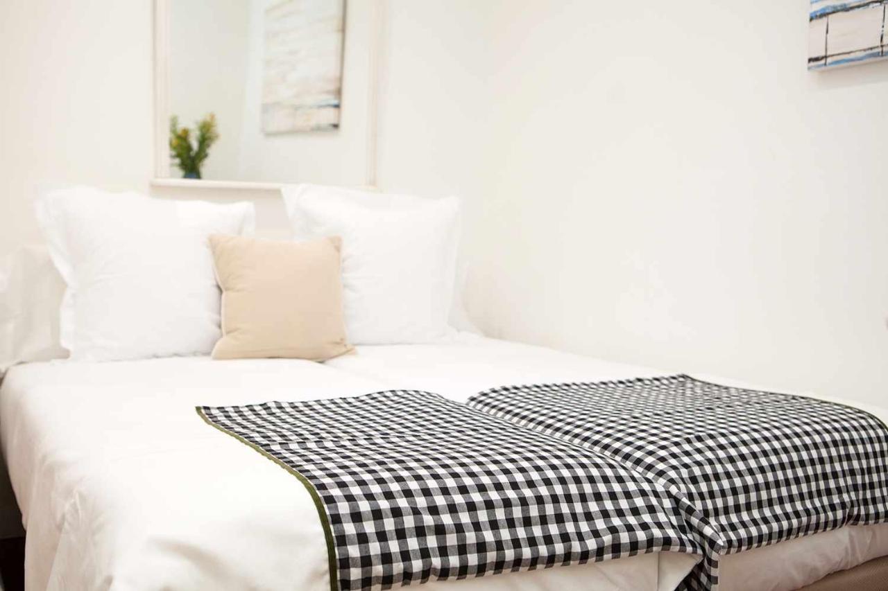 Charming Apartment With Pool And Garage Seville Luaran gambar