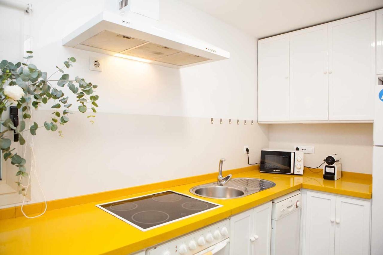 Charming Apartment With Pool And Garage Seville Luaran gambar