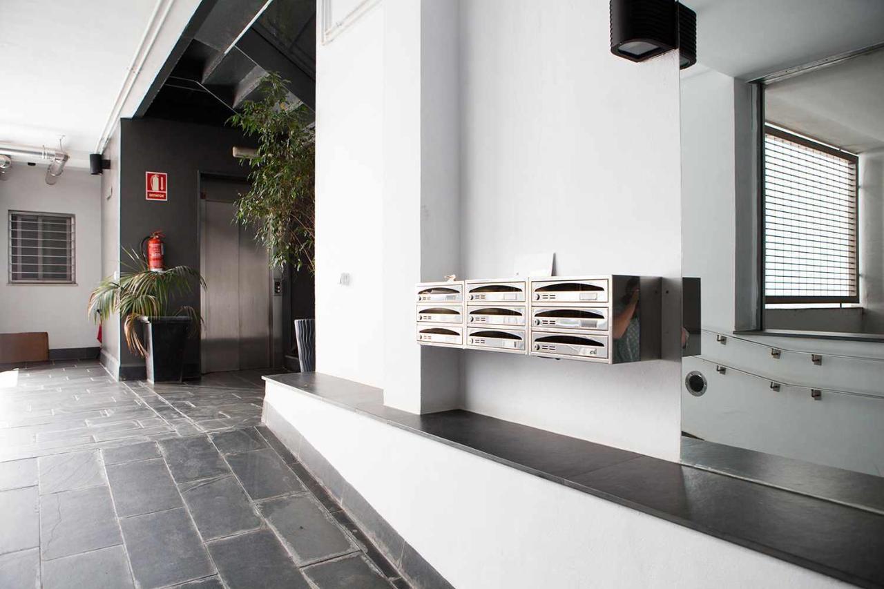 Charming Apartment With Pool And Garage Seville Luaran gambar