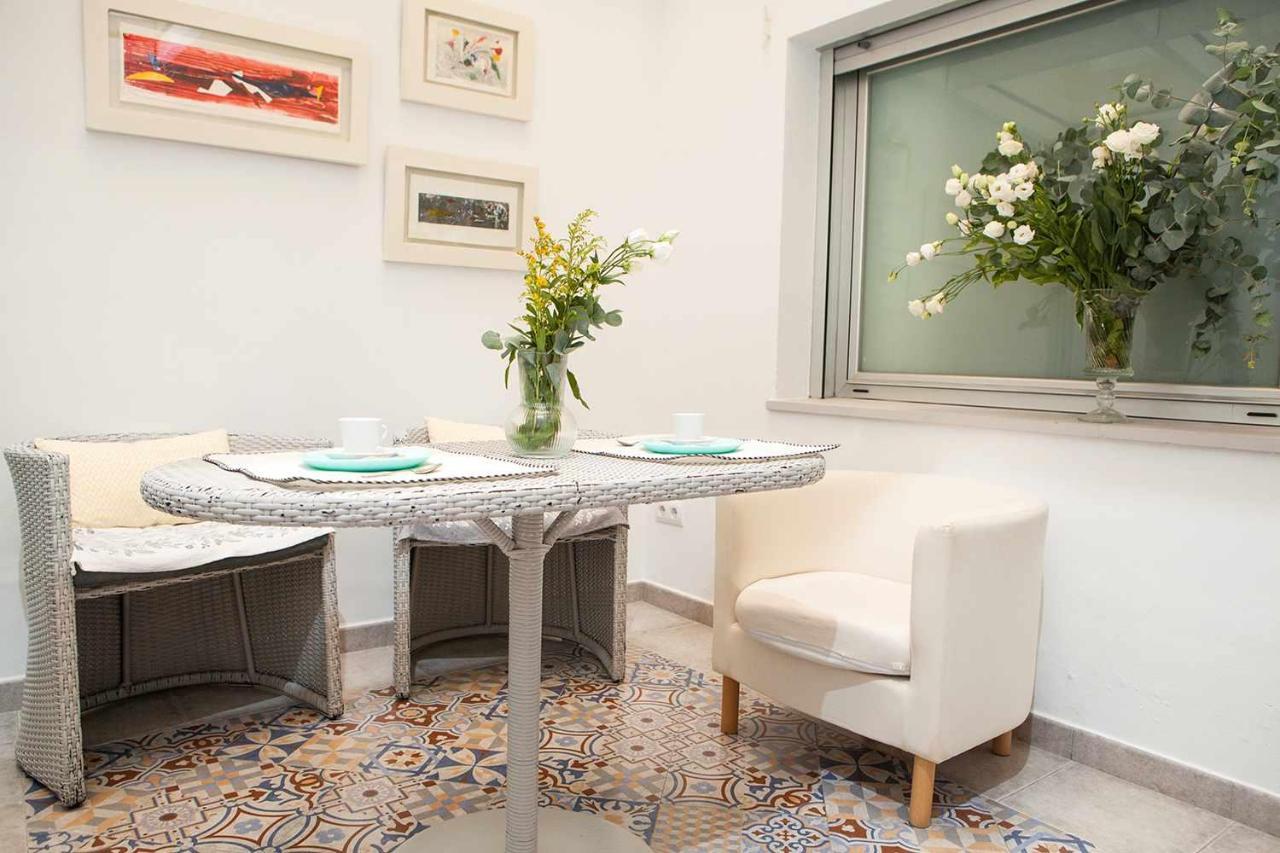Charming Apartment With Pool And Garage Seville Luaran gambar